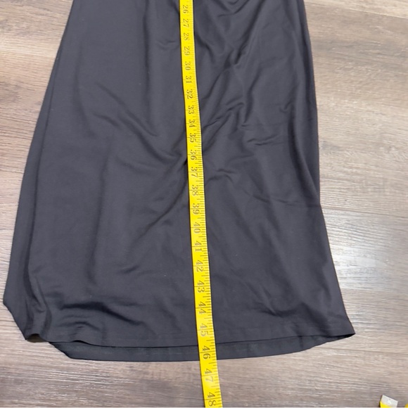 Meshki Elegant Black alayna midi dress - Picture 7 of 8